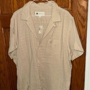 Aeropostale Light Beige Short Sleeve Button-Up Top